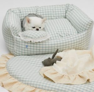playful gingham boom dog bed